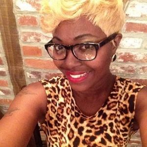 Meet your Posher, Whitney